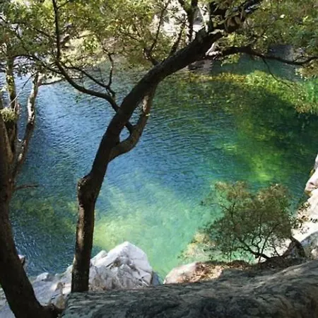 St. Michel * Les Aires