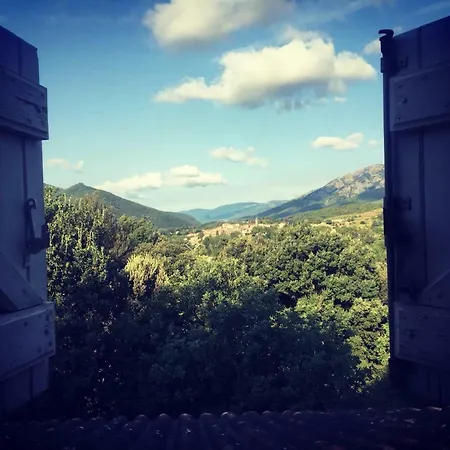 St. Michel * Les Aires